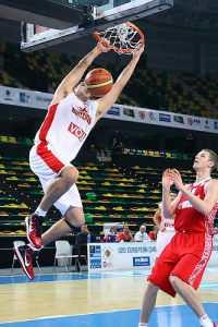 Bojan Dubljevic jugará las tres próximas temporadas en Valencia