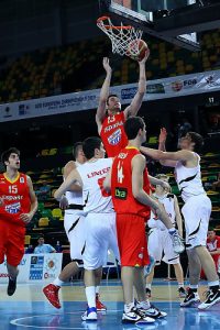 Miguel Lorenzo refuerza la pintura de Cáceres