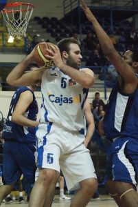 Renovaciones en la Adecco Oro: Los pívots Kiril Wachsmann y Devin Wright jugarán en Melilla y Andorra