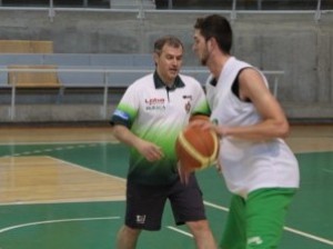 Javier Nasarre continuará en LOBE Huesca y Pablo Movilla será la primera renovación de Aguas de Sousas Ourense