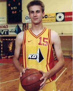 Daniel Dousa, un 2,19 para el C.B. Prat