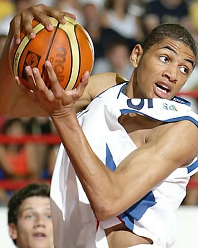 Tony Parker liderará una Francia con 8 NBAs en busca del Eurobasket