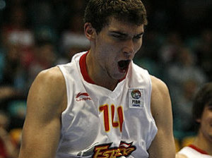 Lagun Aro incorpora a Julen Olaizola y Mikel Motos que disputarán la Adecco Plata con Lan Mobel ISB