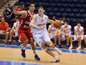 Eurobasket U16: España supera en un partido muy completo a Turquía (65-54) y se batirá en semifinales ante la Croacia de Mario Hezonja