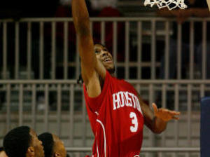 LOBE Huesca ficha al norteamericano Maurice McNeil