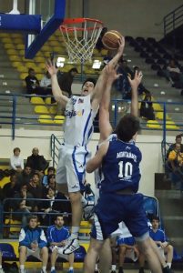Eloy Almazán amplía su contrato con el Melilla Baloncesto una temporada más