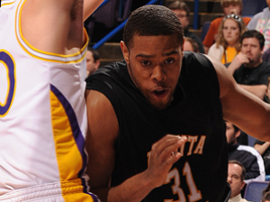 J.T. Durley refuerza la pintura de Baloncesto León