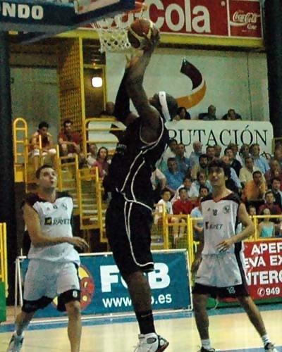 Gaël Jonnathan Benzeval, finalmente no ficha por el COB