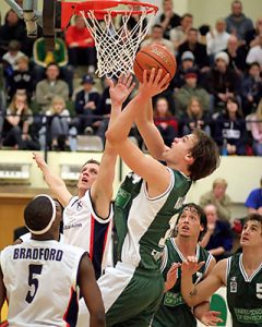 Feve Oviedo Baloncesto apuntala su juego interior