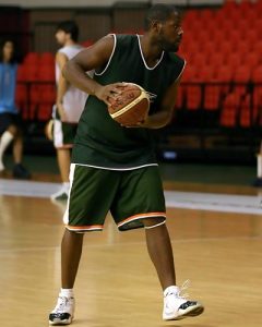 Damien Griffin y Miguel Ángel Pichardo fortalecen el juego interior del CSF