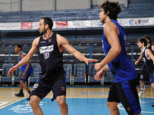Manu Ginóbili entrena con Espil y Pepe Sanchez a la espera del fin del lockout