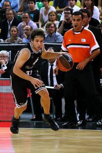 <i>Los Hombres de Negro</i> vuelven a batir al Real Madrid  4 meses después en un partido con sabor a Playoff