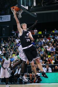 Hampl, adiós a Bilbao con las competiciones Adecco en el horizonte: ¿Próximo destino Andorra, a corto o a medio plazo?