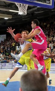 Liga alemana (J5): Jared Jordan, 15 asistencias de récord para dar el liderato a Telekom. Bamberg, Bayern Múnich y Alba Berlín le siguen la pista  a Nowitzki