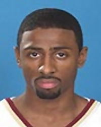 Troy Bell, un ex-NBA que llega a la Casa Blanca para sustituir a Bennett