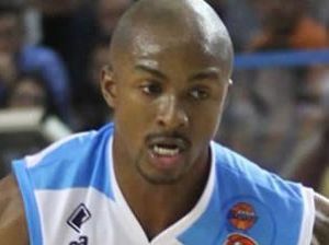 Lega (J4): Pepsi Caserta se mantiene invicto tras el pinchazo de Cantù; Von Wafer ya lidera la clasificación de anotadores; el rookie Dwight Hardy, autor de 44 puntos en Legadue