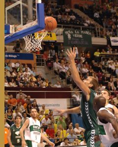 Iñaki de Miguel refuerza al Real Madrid de la Adecco Plata