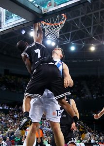 EL  J4 (miércoles); noche de finales apretados en la que Cantú y Unics sacan cara y BBB se complica la vida. Victoria cómoda para Unicaja