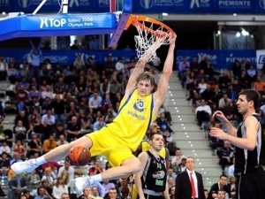 Liga rusa (J2, 3 y 4): el Khimki ya es líder en solitario tras sus dos victorias de  esta semana; el Spartak de Mavrokefalidis y Halperin debuta con dos prórrogas y una derrota por la mínima