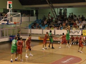 Jorge Lledó renueva su contrato con el Plasencia Galco