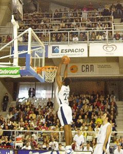 El Olympiacos ficha a Quincy Lewis