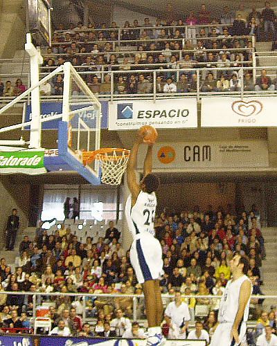 El Olympiacos ficha a Quincy Lewis