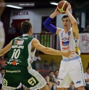 Liga argentina LNB (J1 y J2): Nocioni a lo grande tras un flojo debut; Obras con Juanpi lidera; Regatas a un paso de la mano de Quinteros
