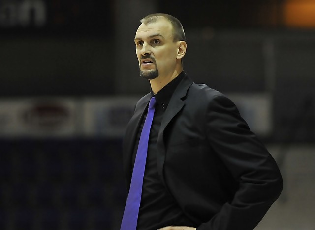 Zan Tabak, la apuesta de Querejeta para el banquillo de Caja Laboral