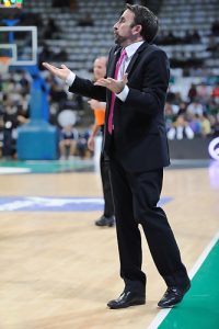 Joan Plaza despeja la incógnita: abandona Sevilla y ficha por el Zalgiris