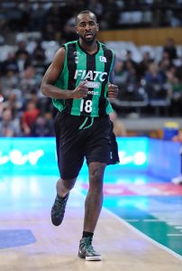 Chris Eyenga se embarca en la aventura china de la mano del Shanxi de Chus Mateo