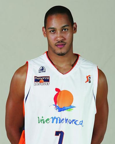 Chriss Moss seguirá en Menorca