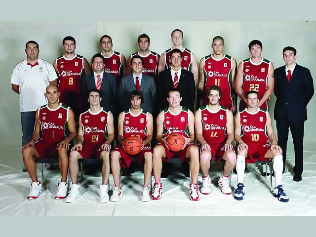 C.B. Granada, a meterse entre los grandes de la liga