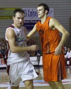 El CB Granada se enfrenta a 1500 fuenlabreños más