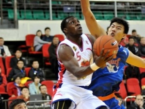 Otras Ligas: en China los Beijing Ducks de Marbury siguen imparables. Lester Hudson se va hasta los 58 puntos ¡lanzando 27 triples! Y en Corea buena semana para el gigante Ha y White cae lesionado