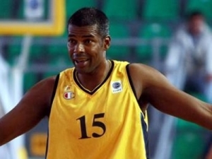 Liga griega (J9): Nestor Kommatos tutea al PAO con 43 de valoración; descalabros de Kavala y Peristeri