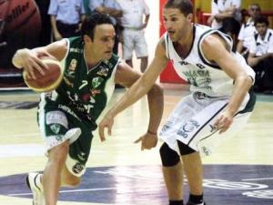 Liga argentina LNB (J9 y J10): Obras sigue lider; polémica con Gabini por una jugada violenta; Regatas cae al igual que Quinteros