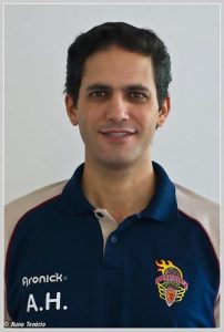 Antonio Herrera triunfa en Portugal: “El entrenador español está muy preparado y nos preocupamos por mejorar nuestros conocimientos”