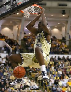 Otras ligas: Guandong alcanza a Beijing. Adiós a Yi Jianlian y Gani Lawal debuta a lo grande en China. Djonbu Promy toma aire en cabeza y Rodney White vuelve a las pistas en Corea