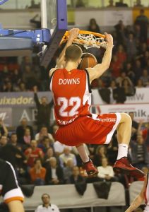 El Assignia Manresa coge oxigeno a costa de un UCAM Murcia que sigue en puestos de descenso (83-74)