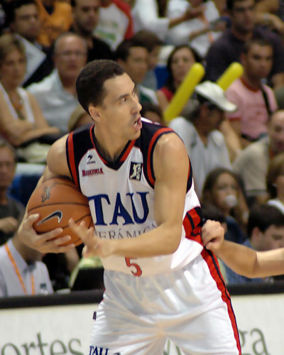 El Baskonia tendrá Prigioni por mucho tiempo