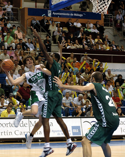 Ricky Rubio, 207 centímetros de oposición en el perímetro