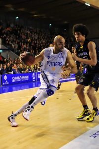 Liga francesa LNB ProA (J16): Weisz afirma contundente que su equipo adultera la competición; el éxtasis de un temporero llamado Bernard King, y explicamos la última locura de moda: el zaynouling