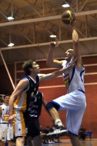 Isma Torres y Sergio Alvarado jugarán en Chile