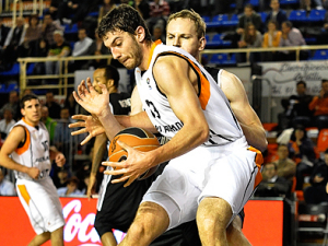 El milagro fuenlabreño suma y sigue: Mad-Croc derrota al favorito Besiktas y se enfrentará al Lyubertsy ruso en cuartos de la Eurochallenge