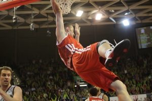 Liga Alemana (J25): Bamberg cayó derrotado y corta una racha de quince victorias seguidas. Troutman y Redding MVP en la jornada de München y Tübingen