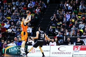 Zoco Europeo: Kirk Penney cambia España por Turquía. Jonas Maciulis, al PAO, que se fija en Cedric Simmons. El tirador Jon Diebler, a Karsiyaka. Levi Knutson, cedido a Polonia. Y mucho más