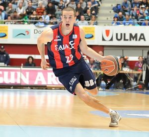 Euroleague J8 (jueves): Heurtel y Drew Gordon se mimetizan para mantener vivas las esperanzas de Baskonia y Partizan