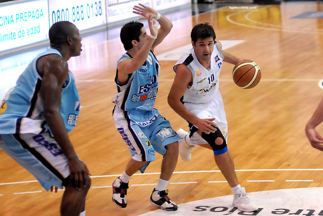 Liga Argentina LNB (J30 y Playoffs): Obras asegura el 1; Espil vigente a los 45; Seawright y Ciorciari se destacan