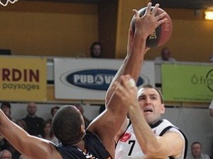 Liga francesa LNB ProA (J23): situación crítica para Pau; extraordinario Dylan Page, con ocho triples; MVP para el primo de Kobe, el venezolano Cox; y adelantamos cómo será la futura liga francesa
