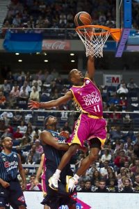 Unicaja presenta oferta por Calloway para las dos próximas campañas